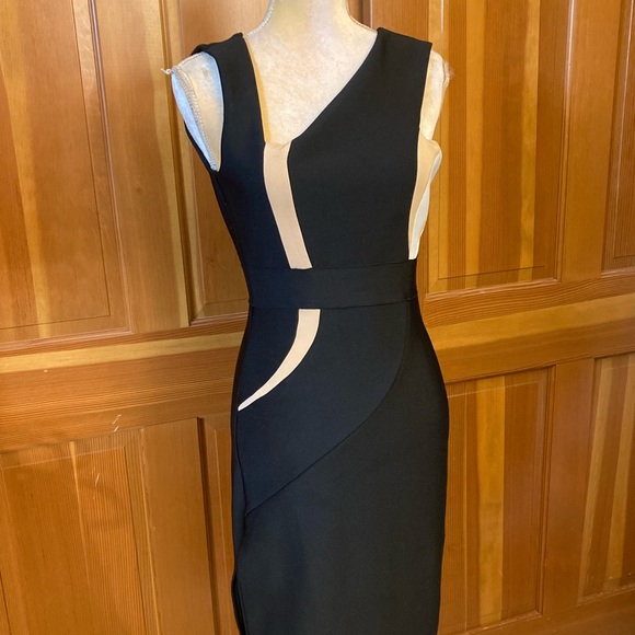 Women’s Colorblock Split High Bandage Dress. - Picture 6 of 16